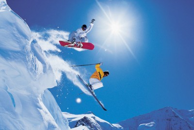Puder, skidor, snowboard och sol Puder, skidor, snowboard och sol