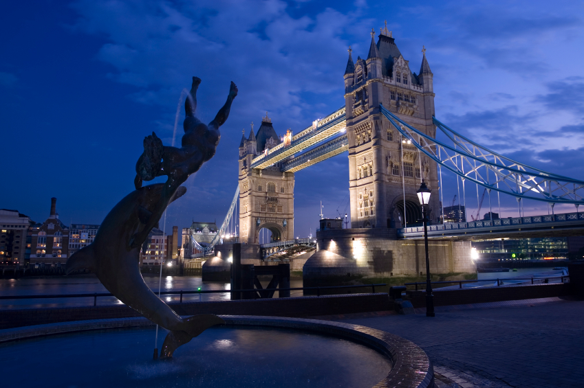 Besök London med lågprisflyg. Besök London med lågprisflyg.